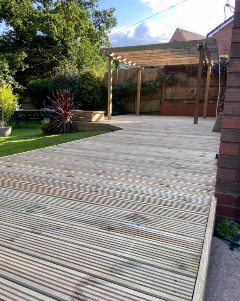decking with pergola